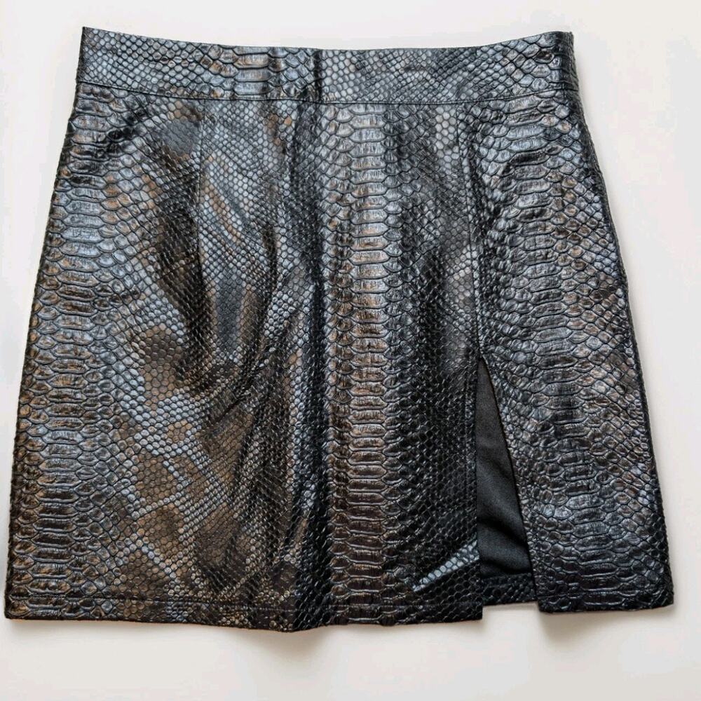 Hey Babe Faux Leather Python Embossed Mini Skirt Black Small Edgy